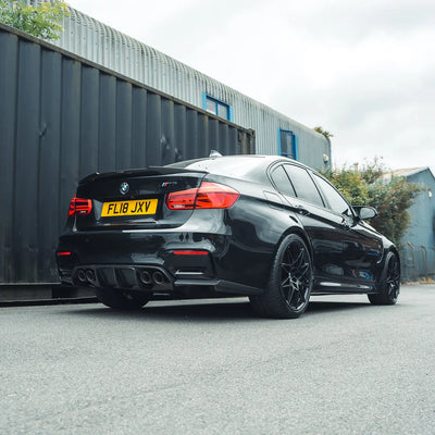 Diffuseur Arrière Fibre Carbone BMW M3 M4 F80 F82 - vue de face - Becquet Voiture