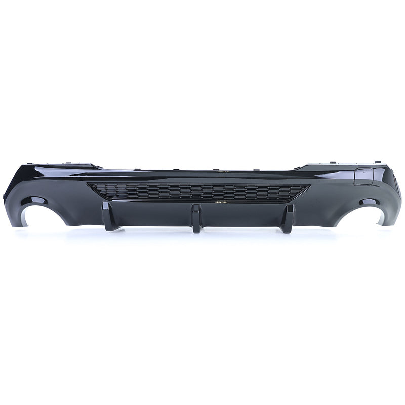 M Performance Rear Diffuser BMW 1 Series F40 2019-2024 - close-up view - Becquet Voiture