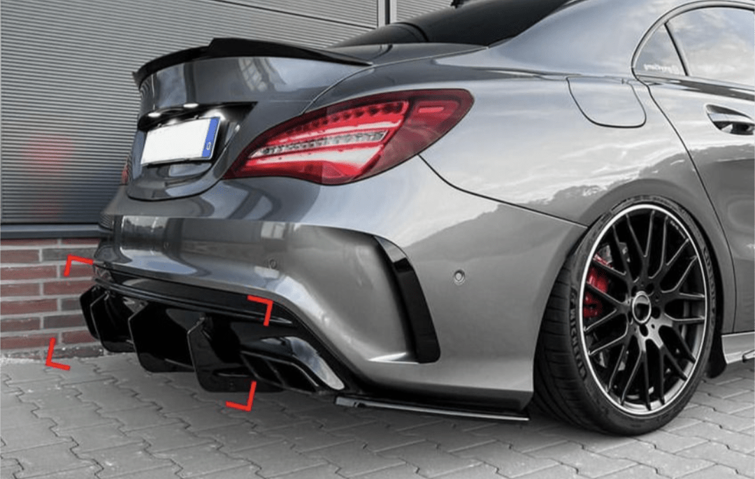 Diffuseur arrière Mercedes CLA 45 C117 noir brillant - vue de face - Becquet Voiture