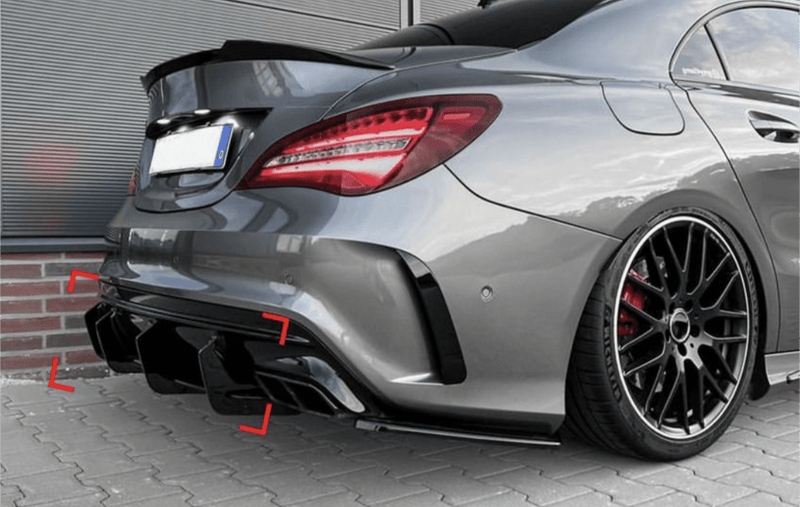 Diffuseur arrière Mercedes CLA 45 C117 noir brillant - vue de face - Becquet Voiture