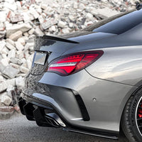 Diffuseur arrière Mercedes CLA 45 C117 noir brillant - vue de trois-quarts - Becquet Voiture