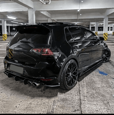 Diffuseur Arrière Performance VW Golf 7 GTI R-Line 2012-2021 - vue de trois-quarts - Becquet Voiture