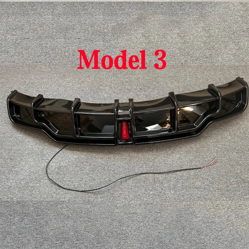 Diffuseur Arriere Tesla Model 3 Model Y Carbone - installé sur véhicule 2 - Becquet Voiture