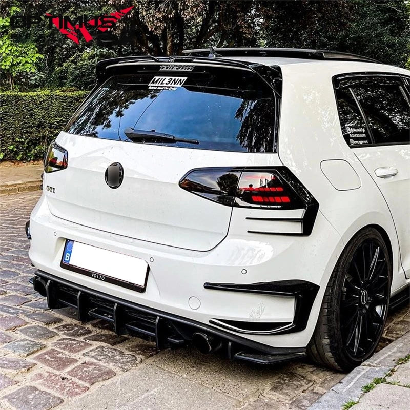 Diffuseur Arrière VW Golf MK7 GTI avec Logo - vue arrière - Becquet Voiture