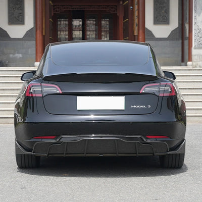 Diffuseur Becquet Pare-Chocs Arrière Tesla Model 3 2017-2023 - vue de profil - Becquet Voiture