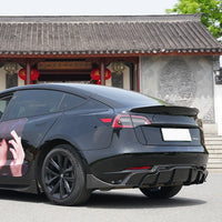Diffuseur Becquet Pare-Chocs Arrière Tesla Model 3 2017-2023 - vue de trois-quarts - Becquet Voiture