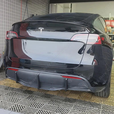 Diffuseur Pare-Chocs Arrière Noir Mat Tesla Model Y 2018-2024 - vue arrière - Becquet Voiture