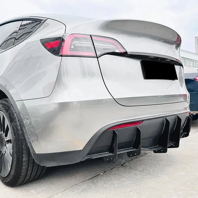 Diffuseur Pare-Chocs Arrière Tesla Model Y 2019-2023 - vue de trois-quarts - Becquet Voiture