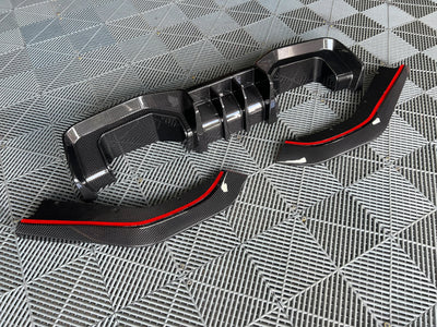 Diffuseur Style AD Fibre Carbone BMW G80 G82 - vue de profil - Becquet Voiture