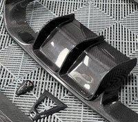 Diffuseur Style V BMW F80 F82 F83 Fibre De Carbone - vue de trois-quarts - Becquet Voiture