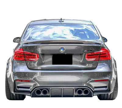 Diffuseur Style V Fibre Carbone BMW F80 F82 F83 - vue de trois-quarts - Becquet Voiture