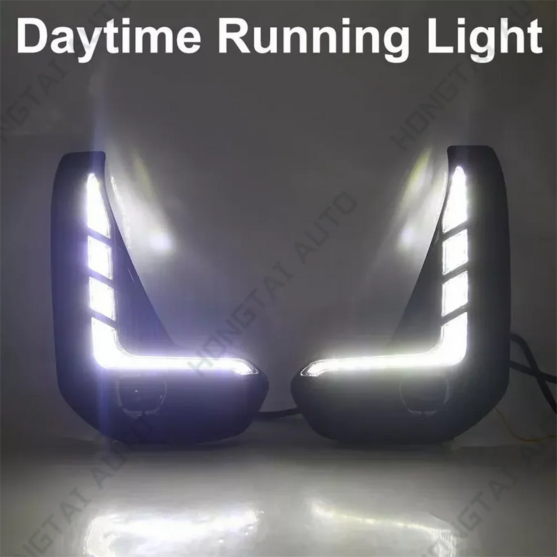 DRL LED Toyota Hilux Revo Clignotants Blancs Jaunes - vue de trois-quarts - Becquet Voiture
