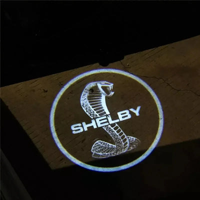 Éclairage de Bienvenue LED Ford Mustang Shelby GT500 - vue rapprochée - Becquet Voiture