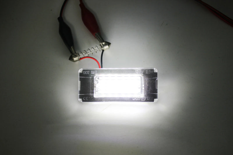 Éclairage de Plaque LED Mini Cooper R50-R59 Sans Erreur - packshot studio - Becquet Voiture