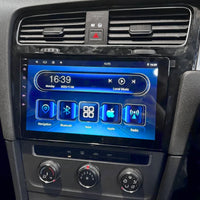 Ecran Autoradio Android CarPlay VW Golf 7 - vue de profil - Becquet Voiture