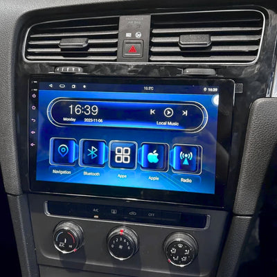 Ecran Autoradio Android CarPlay VW Golf 7 - vue de profil - Becquet Voiture