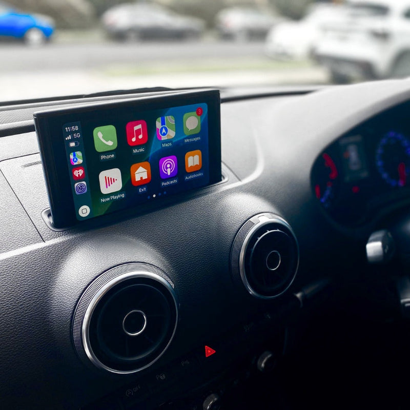 Ecran Autoradio Carplay Audi A3 8V - packshot studio - Becquet Voiture