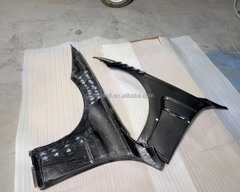 Élargisseurs d'Ailes Carbone BMW Série 3 F30 2013-2019 - vue de trois-quarts - Becquet Voiture