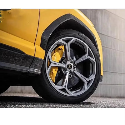 Élargisseurs d'Ailes Carbone Lamborghini Urus 2017-2021 - packshot studio - Becquet Voiture