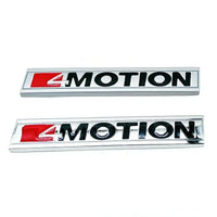 Emblème 4Motion VW Arrière 11cm Chrome Noir Rouge - vue de trois-quarts - Becquet Voiture