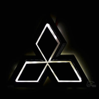 Emblème Arrière LED Mitsubishi — Logo Lumineux Rouge Bleu Blanc - packshot studio - Becquet Voiture