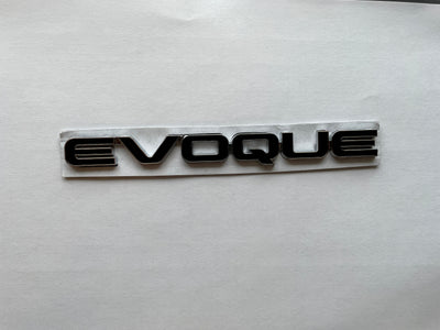 Emblème Arrière Range Rover Evoque Noir Chrome 160mm - vue de face - Becquet Voiture