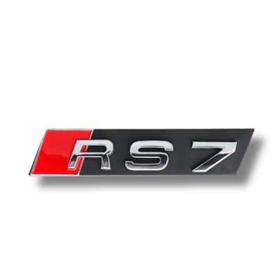 Emblème Badge Audi RS3 RS4 RS5 RS6 RS7 RSQ3 RSQ8 TTRS - détail du montage 2 - Becquet Voiture