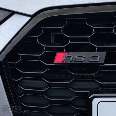Emblème Badge Audi RS3 RS4 RS5 RS6 RS7 RSQ3 RSQ8 TTRS - détail du montage 4 - Becquet Voiture