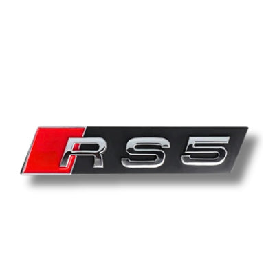Emblème Badge Audi RS3 RS4 RS5 RS6 RS7 RSQ3 RSQ8 TTRS - installé sur véhicule 2 - Becquet Voiture