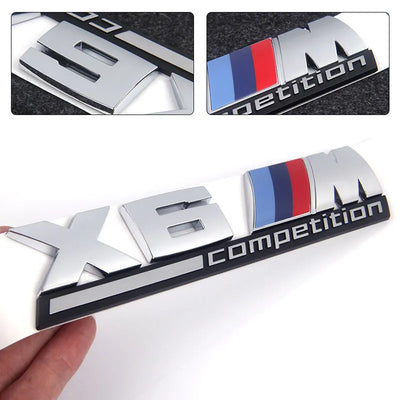 Emblème Badge Logo BMW M Competition Noir Chrome - installé sur véhicule - Becquet Voiture
