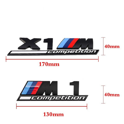 Emblème Badge Logo BMW M Competition Noir Chrome - packshot studio - Becquet Voiture