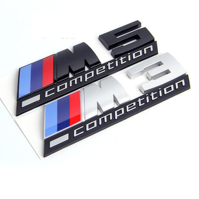 Emblème Badge Logo BMW M Competition Noir Chrome - vue arrière - Becquet Voiture