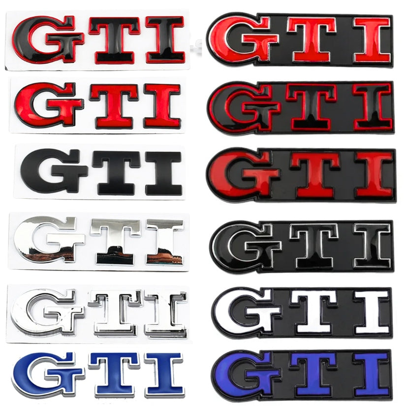 Emblème Badge Logo GTI VW Golf 4 5 6 7 - vue de face - Becquet Voiture