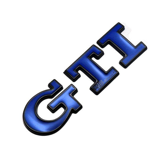 Emblème Badge Logo GTI VW Golf 4 5 6 7 - vue de trois-quarts 2 - Becquet Voiture