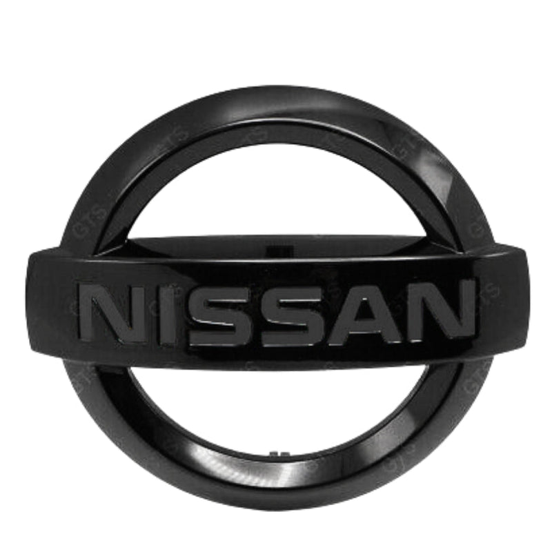 Emblème Badge Nissan Noir Chrome Rouge Avant Arrière - vue de face - Becquet Voiture
