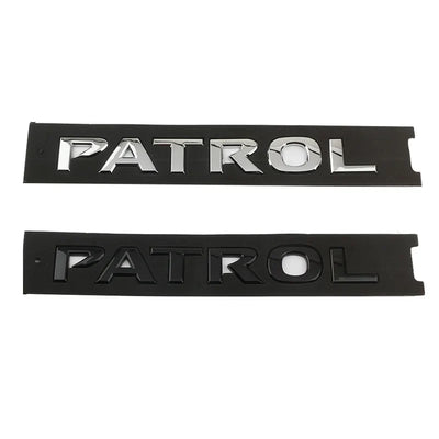 Emblème Badge PATROL Noir pour Nissan 24.5cm - vue de trois-quarts - Becquet Voiture