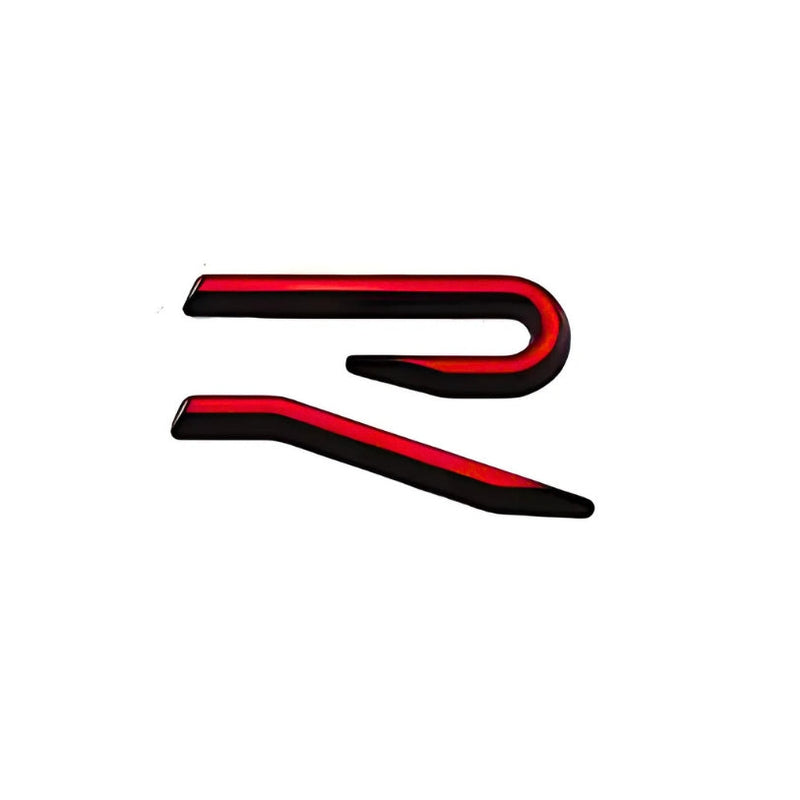 Emblème Badge R Golf 8 Nouvelle Génération - packshot studio - Becquet Voiture