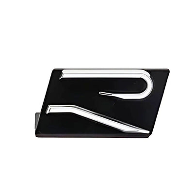 Emblème Badge R Golf 8 Nouvelle Génération - vue de dessus - Becquet Voiture