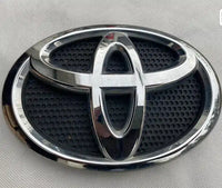 Emblème Calandre LED Toyota Prado Land Cruiser Lumineux - packshot studio - Becquet Voiture
