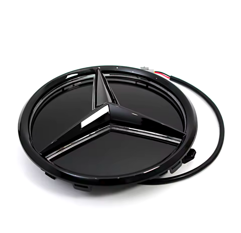 Emblème Calandre Mercedes-Benz Étoilé Lumineux LED Noir Brillant - installé sur véhicule - Becquet Voiture