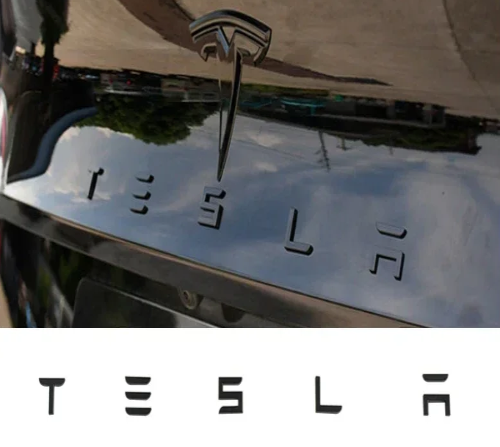 Emblème Capot Tesla ABS Noir ou Argent 48.7cm - vue de face - Becquet Voiture