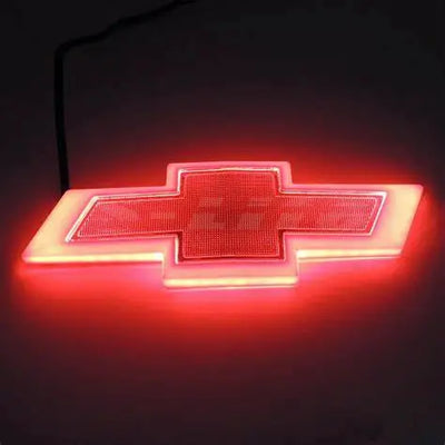 Emblème Chevrolet LED 4D lumineux pour coffre arrière Chevy - installé sur véhicule - Becquet Voiture