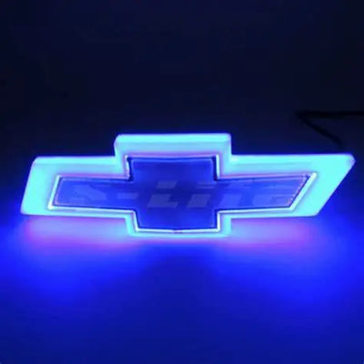 Emblème Chevrolet LED 4D lumineux pour coffre arrière Chevy - packshot studio - Becquet Voiture