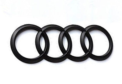 Emblème coffre Audi Black Edition - détail du montage - Becquet Voiture
