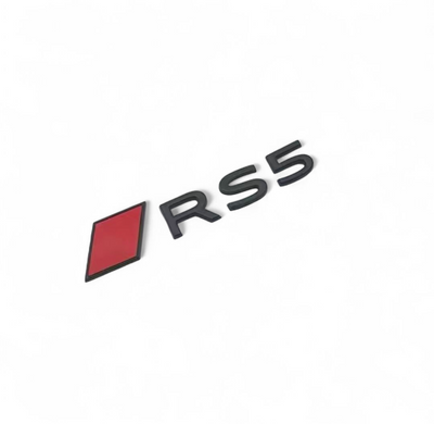 Emblème coffre Audi RS5 noir brillant - vue arrière - Becquet Voiture