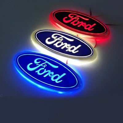 Emblème de calandre Ford Focus Lumineux - vue de profil - Becquet Voiture