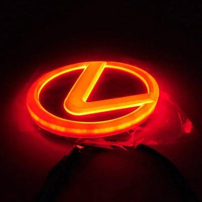 Emblème de calandre Lexus Lumineux - vue de trois-quarts - Becquet Voiture