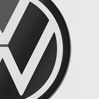 Emblème de calandre Volkswagen Golf 8 Lumineux - vue de face - Becquet Voiture