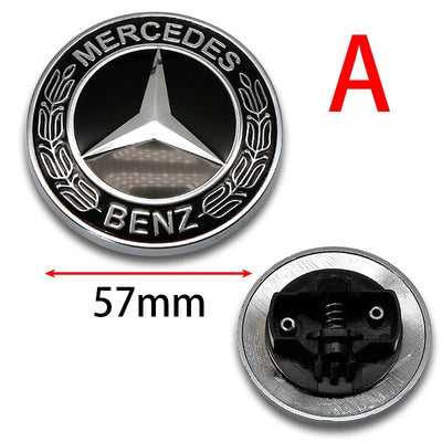 Emblème de Capot 57 mm Mercedes-Benz Classe C E S - vue de trois-quarts 2 - Becquet Voiture