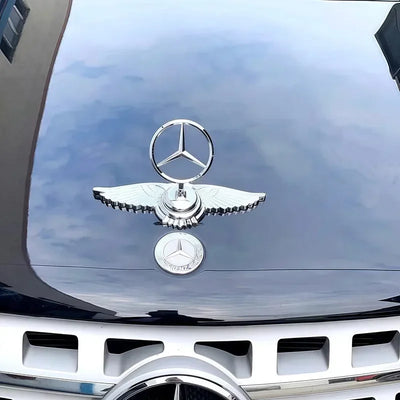 Emblème de Capot Chromé Mercedes-Benz avec Aile - installé sur véhicule - Becquet Voiture